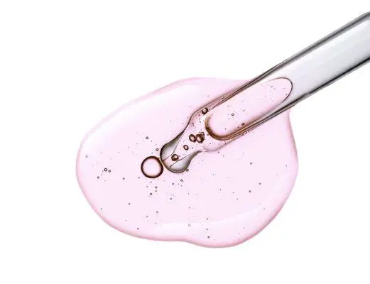 Falten Serum - feste und straffe Haut 2 iStock 1187535740