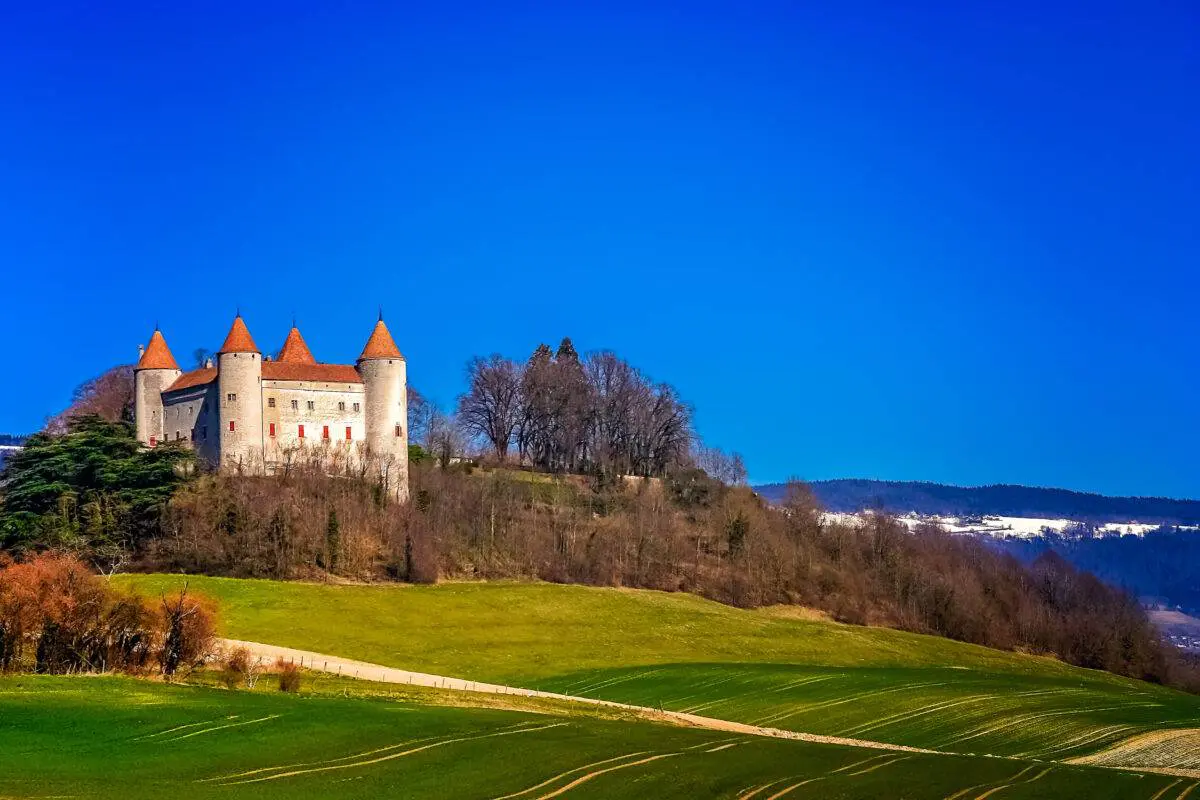 היום הלאומי השוויצרי: חוגגים את לב שוויץ! 1 יום הלאום השוויצרי