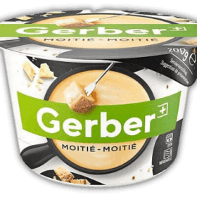 Un gobelet de yaourt Fondue Ready To Eat 200 g I Gerber sur fond noir.