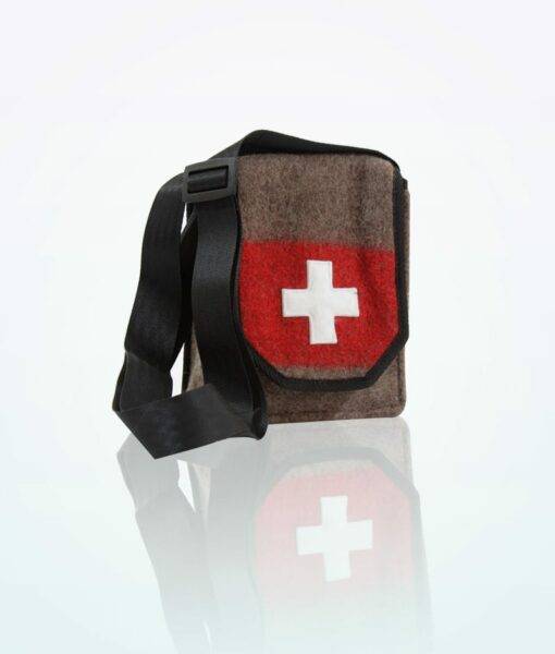 Šveicarijos armijos krepšys ant pečių